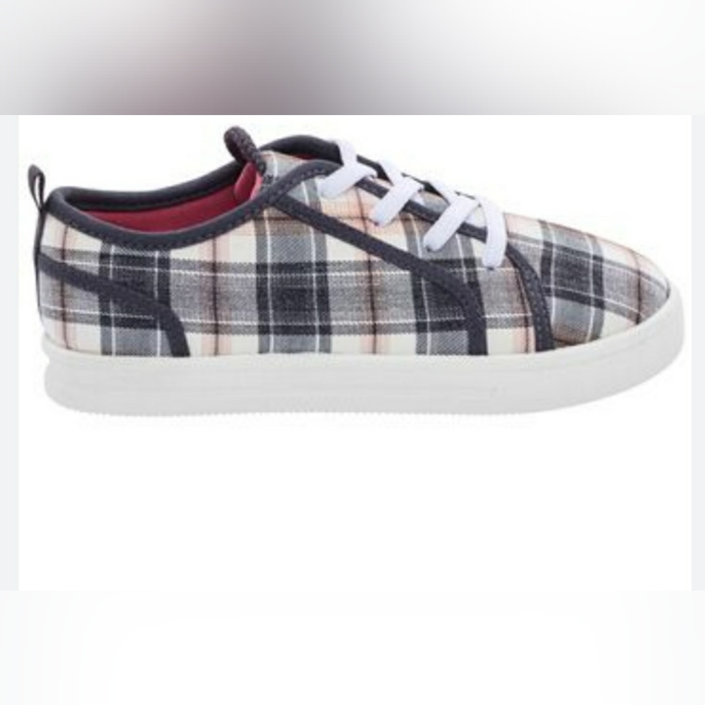 OSHKOSH B'gosh  Girls casual shoes machine washable youth size 3